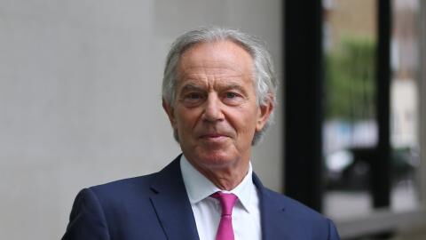 Tony Blair feiert 70. Geburtstag bei Krönung von König Charles III.