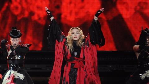 Madonna feiert ihre Tochter zusammen mit tausenden Fans