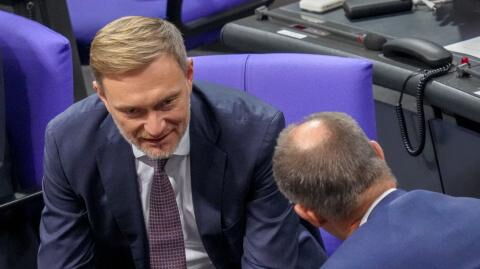 Kurz vor Regierungserklärung von Scholz: Lästert Lindner mit Merz über den Noch-Kanzler?