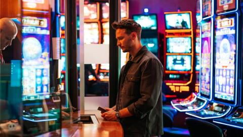 "Tatort: Der Fluch des Geldes": Wie verbreitet ist Wettsucht?