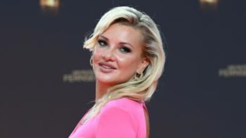 Evelyn Burdeckis Familiennest: Mit Mama und Traummann im Bungalow