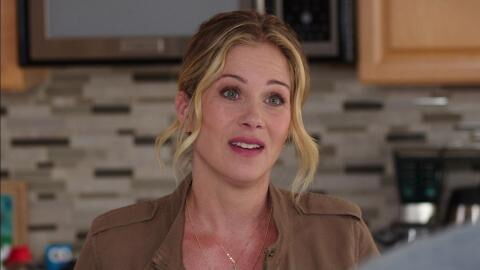 "Seltsame Reise": Christina Applegate hat MS
