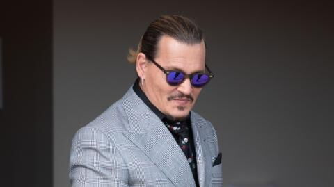 Frau überrascht Johnny Depp bei Gericht: "Das ist dein Baby!"