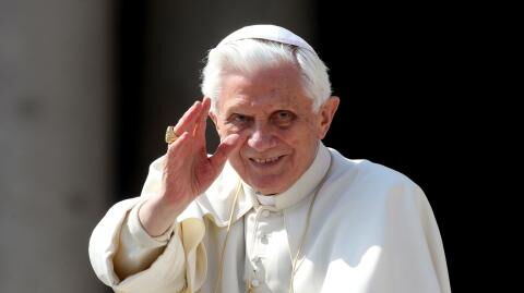 Papst Benedikt XVI: So viel Geld hat er verdient