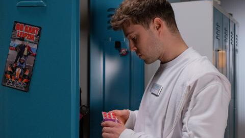 "In aller Freundschaft": Was wird nur aus Kris?