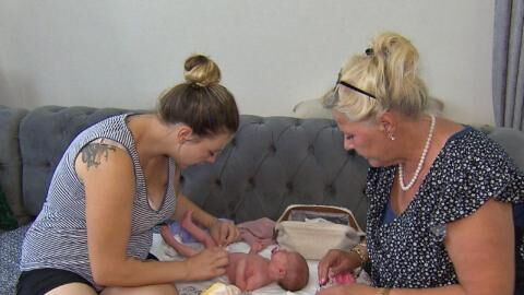 Sarafina Wollny hat unruhige Nacht hinter sich: Ihre kleine Tochter ist krank