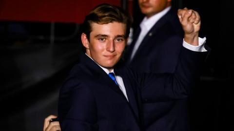 Anonyme Quelle behauptet über Melania Trump: "Sie versucht, das Leben von Barron zu normalisieren"