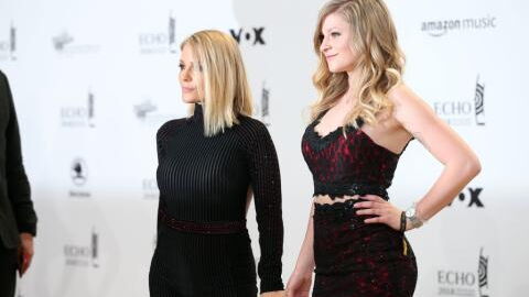 Tochter von Michelle und Matthias Reim zeigt Haut: Marie Reim im knappen Lederoutfit