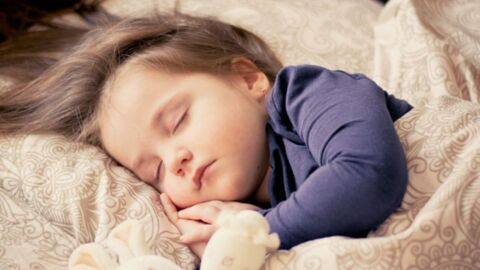 Diese 3-Jährige benötigt nur 90 Minuten Schlaf pro Nacht