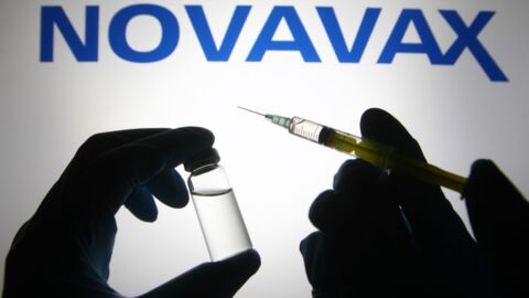 Novavax zugelassen: Experten warnen davor, auf den Totimpfstoff zu warten
