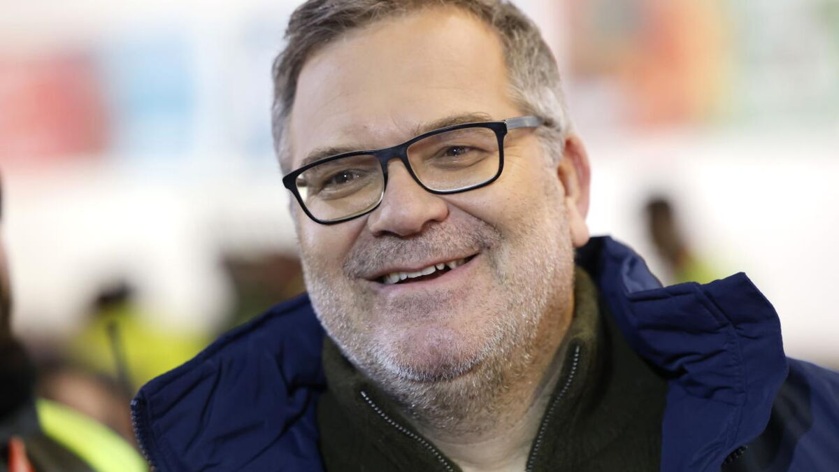 Elton im Puff erwischt 