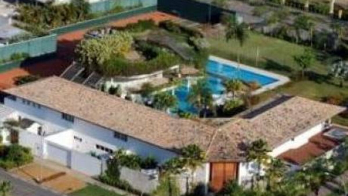 Brésil L'incroyable villa de Ronaldinho