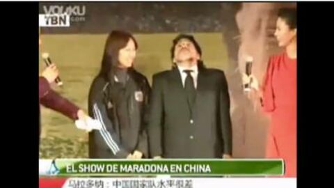 Diego Maradona fait parler sa technique