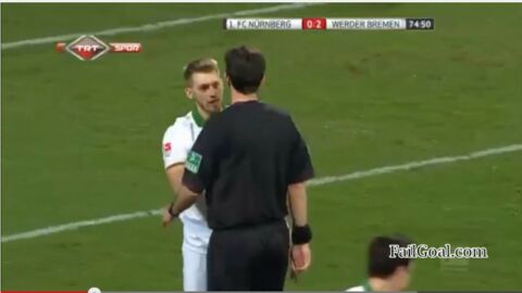 Aaron Hunt fait annuler un pénalty : Un incroyable geste de fair-play lors de Nuremberg-Werder Brême