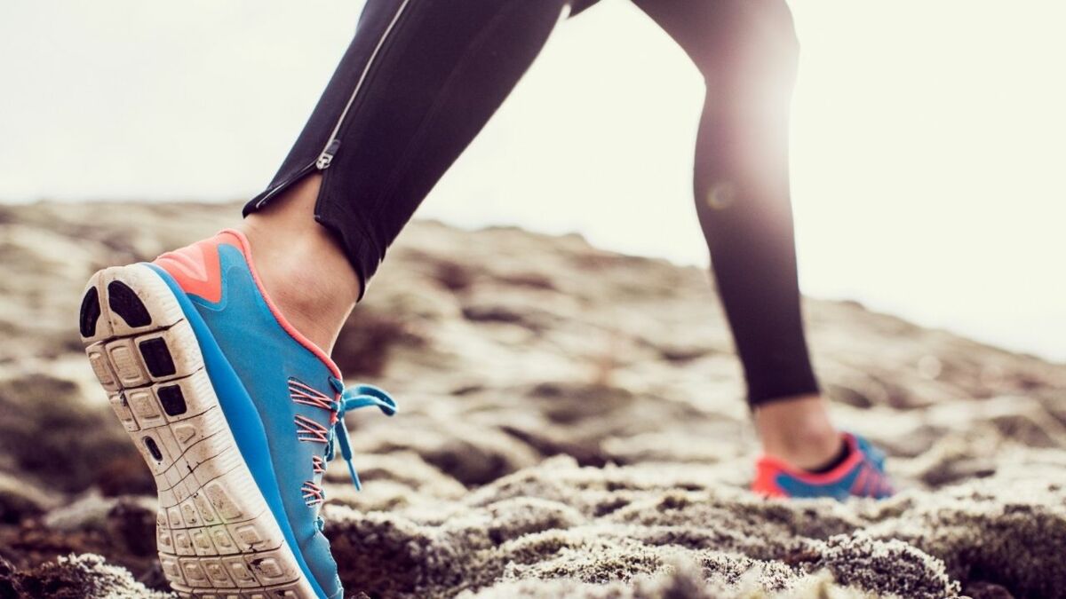 Pourquoi porter des chaussures de running est la tendance du moment