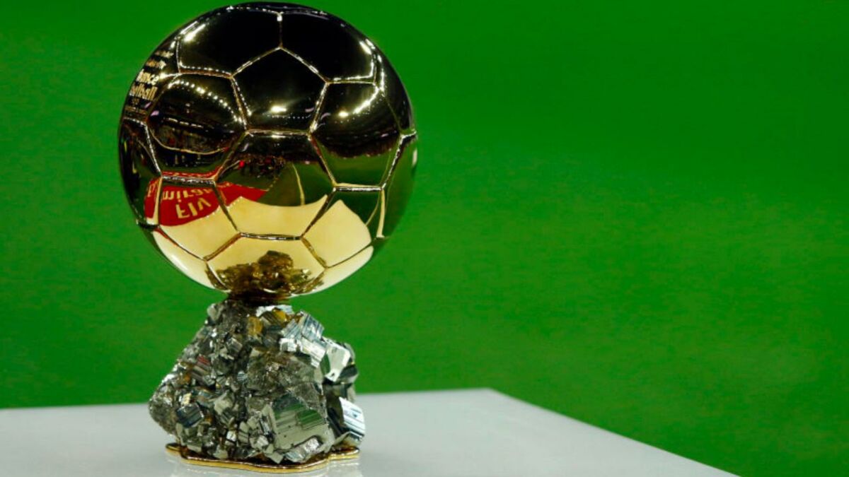 Combien Pese Le Ballon D Or Ballon d'or 2021 : voici les 30 nommés