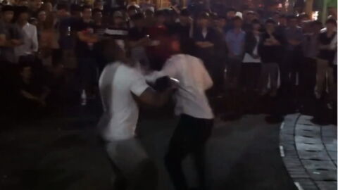 Insolite : Un ancien boxeur professionnel met KO un touriste en Corée du Sud