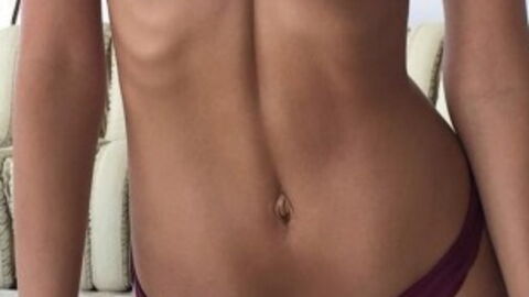 Après le squat, voici la nouvelle tendance qui affole les hommes : le Ab Crack !