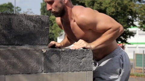 Un entraînement intense à effectuer à l'aide d'un simple mur