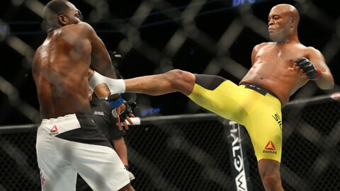 UFC 208 : Anderson Silva remporte son premier combat depuis 5 ans contre Derek Brunson