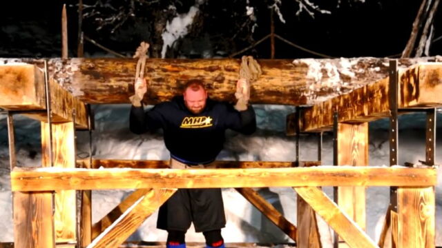 La Montagne de Game of Thrones porte 640 kg et bat un record du monde datant des Vikings