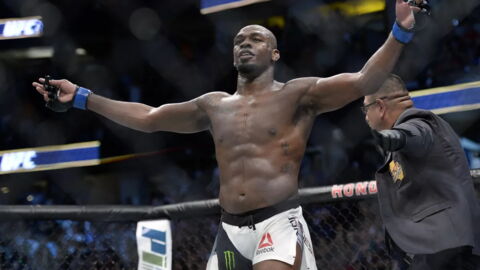 Jon Jones fait croire à un combat contre Stipe Miocic... mais affrontera Thiago Santos à l'UFC 239