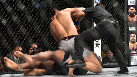 UFC Buenos Aires : L'énorme coup de coude de Johnny Walker qui met KO Khalil Rountree