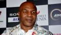 Mike Tyson : le boxeur déraille et passe à tabac un fan dans un avion (VIDEO)