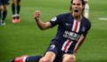 Edinson Cavani : l'ancien attaquant du PSG débroussaille un champ en Uruguay pour garder la forme
