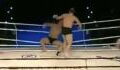 MMA : Un énorme KO en "Tornado Kick"
