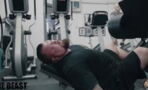Eddie Hall : le Strongman s'évanouit et se fait dessus en tentant de passer une tonne à la presse à cuisses