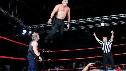 Voici la liste des meilleurs cadeaux à offrir à un fan de catch