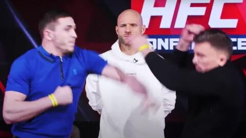 MMA : une conférence de presse dégénère et finit en combat de catch en Russie (VIDEO)