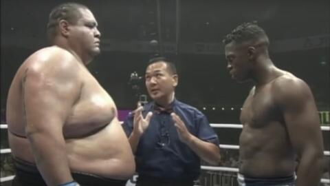 Sumo vs champion de kickboxing, le combat aux 130 kilos d'écart s'est fini par un KO d'exception