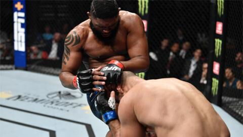 UFC Raleigh : Curtis Blaydes met KO Junior Dos Santos dans le 2ème round (VIDEO)