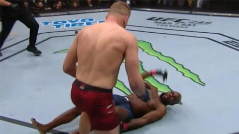 UFC : Jan Blachowicz met KO Corey Anderson dès le 1er round et défi Jon Jones