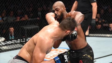 UFC 247 : Jon Jones s'impose par décision unanime face à Dominick Reyes