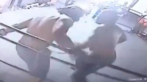 UFC : Derrick Lewis détruit un boxeur qui pensait le mettre KO (VIDEO)