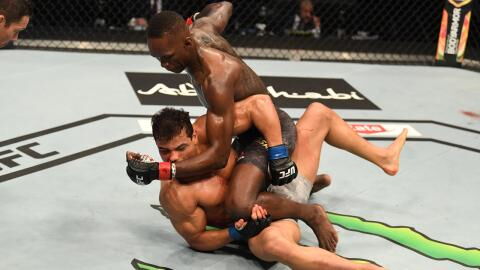 UFC 253 : Israel Adesanya détruit Paulo Costa par KO