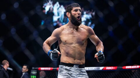 Khamzat Chimaev pourrait-il combattre pour la ceinture après sa victoire face à Whittaker ?