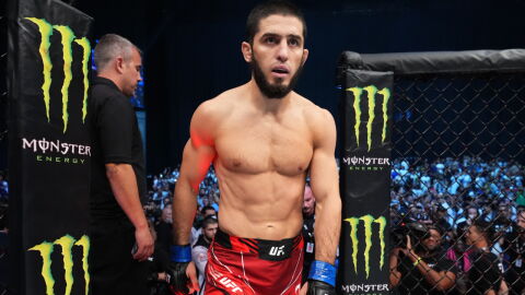 Islam Makhachev pourrait battre un record historique face à Arman Tsarukyan à l'UFC 311