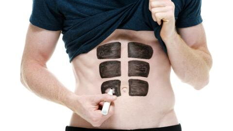 Abdominaux : comment faire ressortir ses abdo ? Exercices, nutrition...