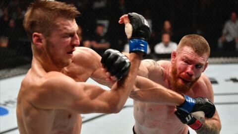 UFC : Dan Hooker s'impose face à Paul Felder dans le combat le plus violent de l'année