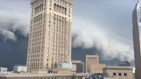 Etats-Unis : Un impressionnant nuage a plongé Cleveland dans le chaos