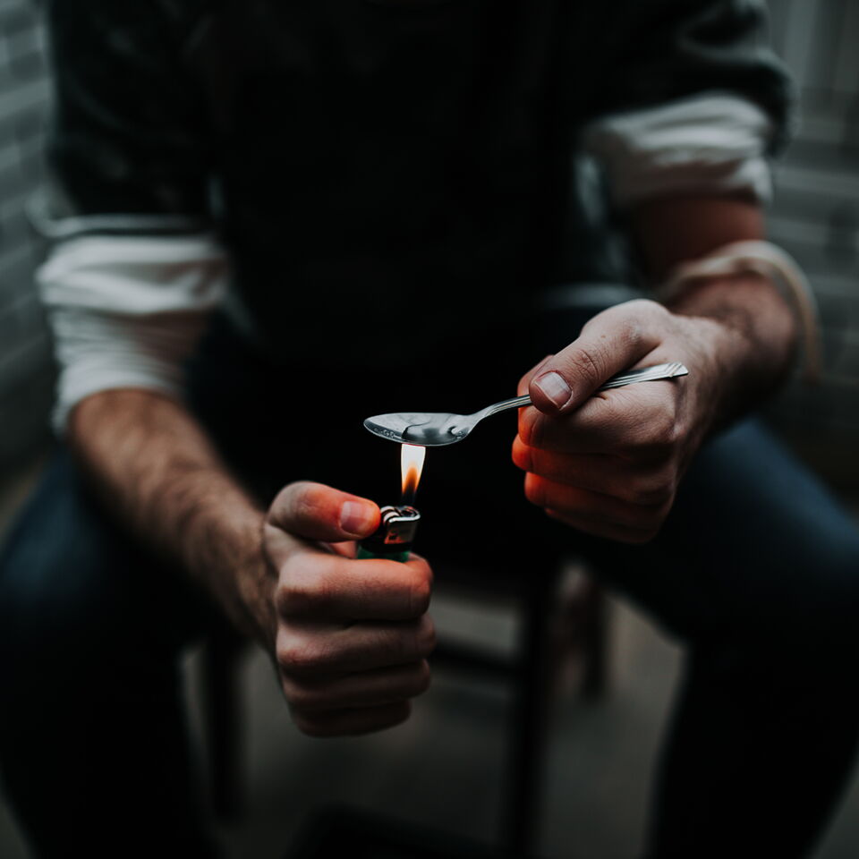 Drogenabhängiger ist nach einem Jahr Entzug kaum wiederzuerkennen (Fotos)