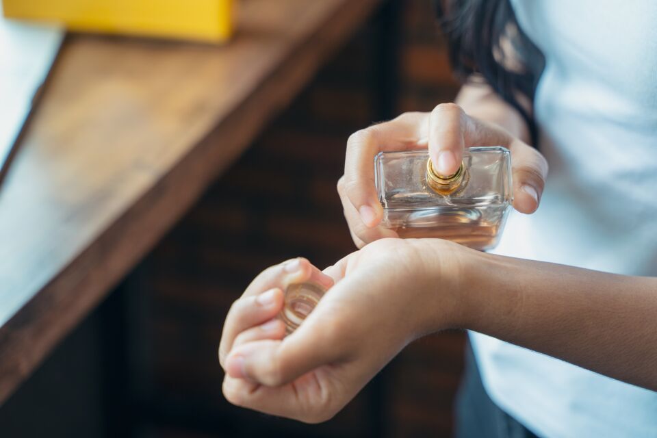 Parfum périmé voici comment le savoir