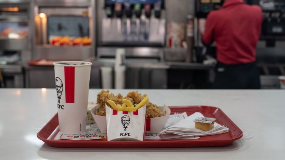 Kfc Diner Left Horrified After This Shocking Find In Her Fries