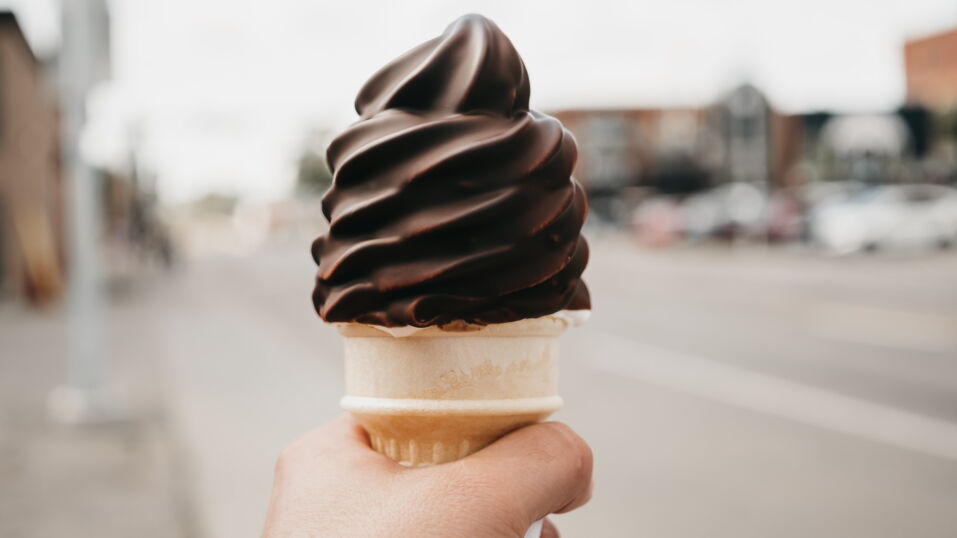 McDonald’s exemployee explains why the ice cream machine 'never works'