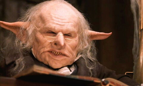 5. Le maquillage et la pose de prothèses