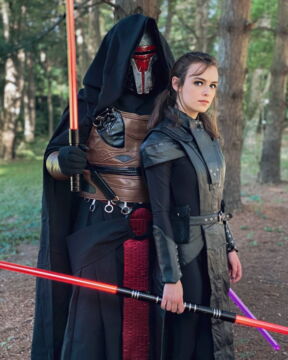 Darth Revan et Fallen Bastila par @neoncosplays